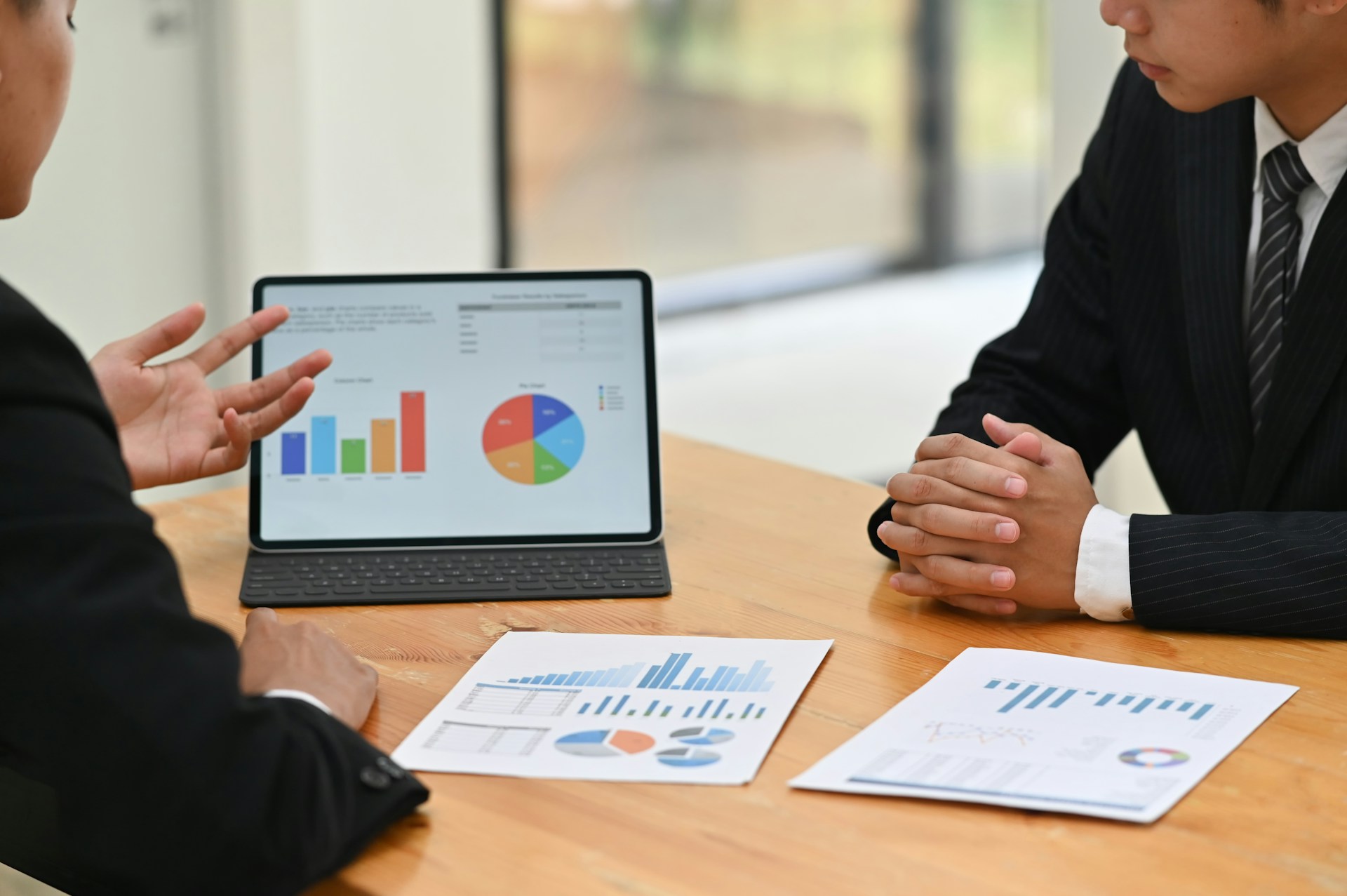 Breaking Through Sales Plateaus With Fractional CRO Expertise